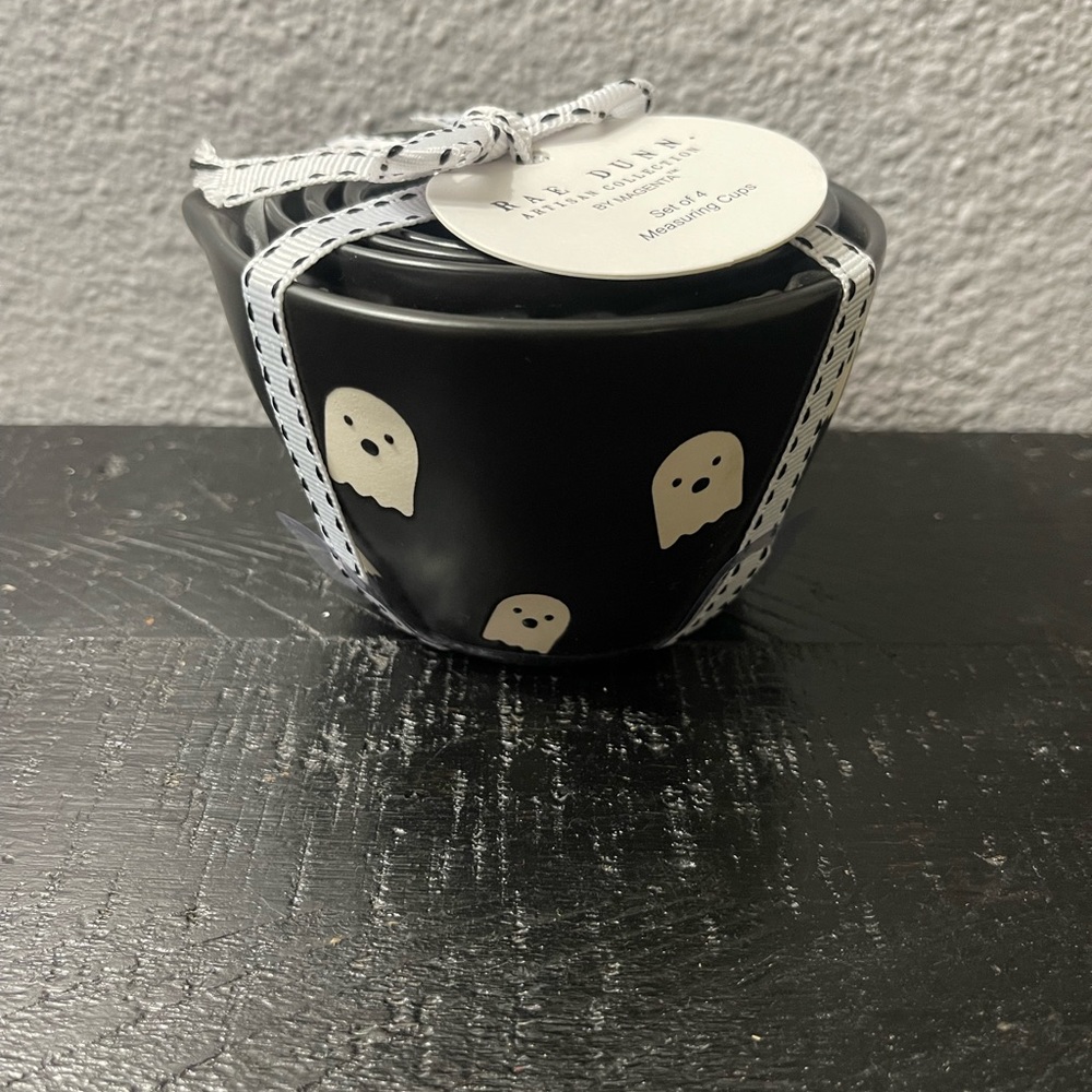 Rae dunn measuring cups